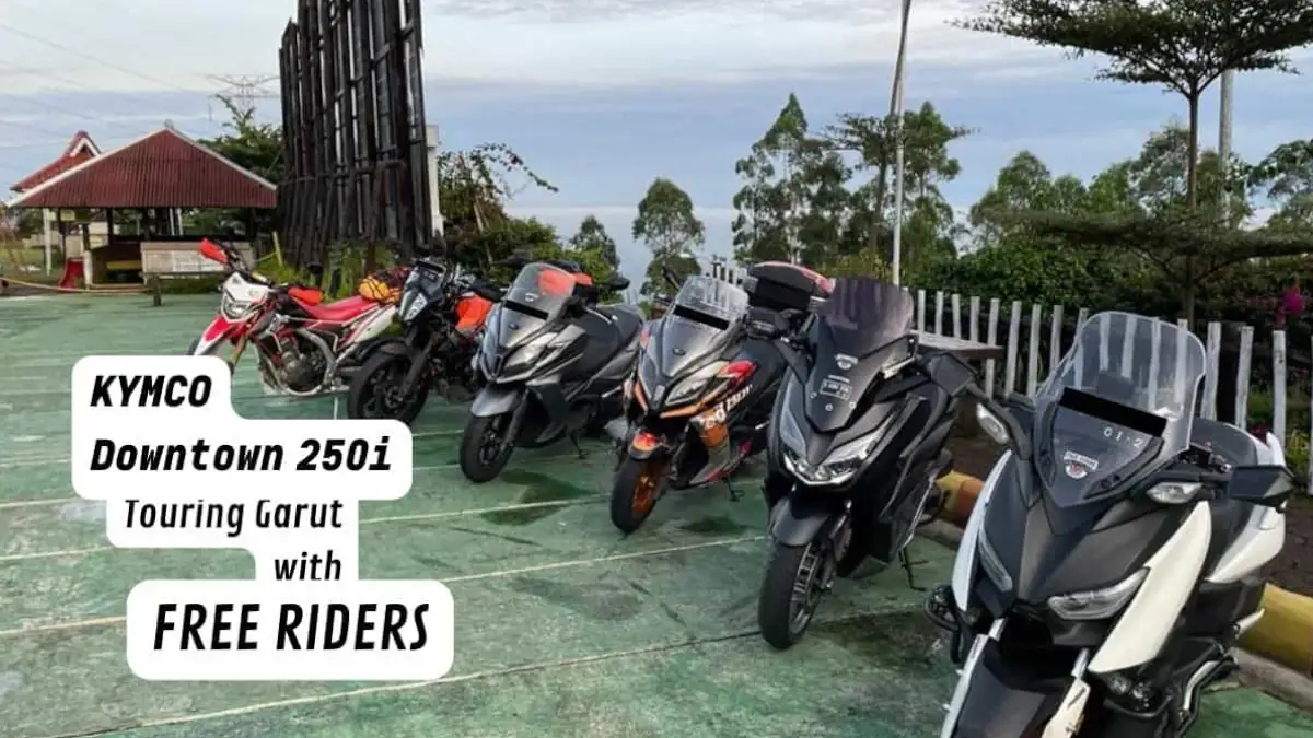 KYMCO Downtown 250i Touring with Free Riders