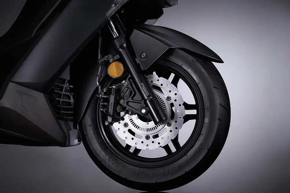 kymco x-town 250i detail fitur 6